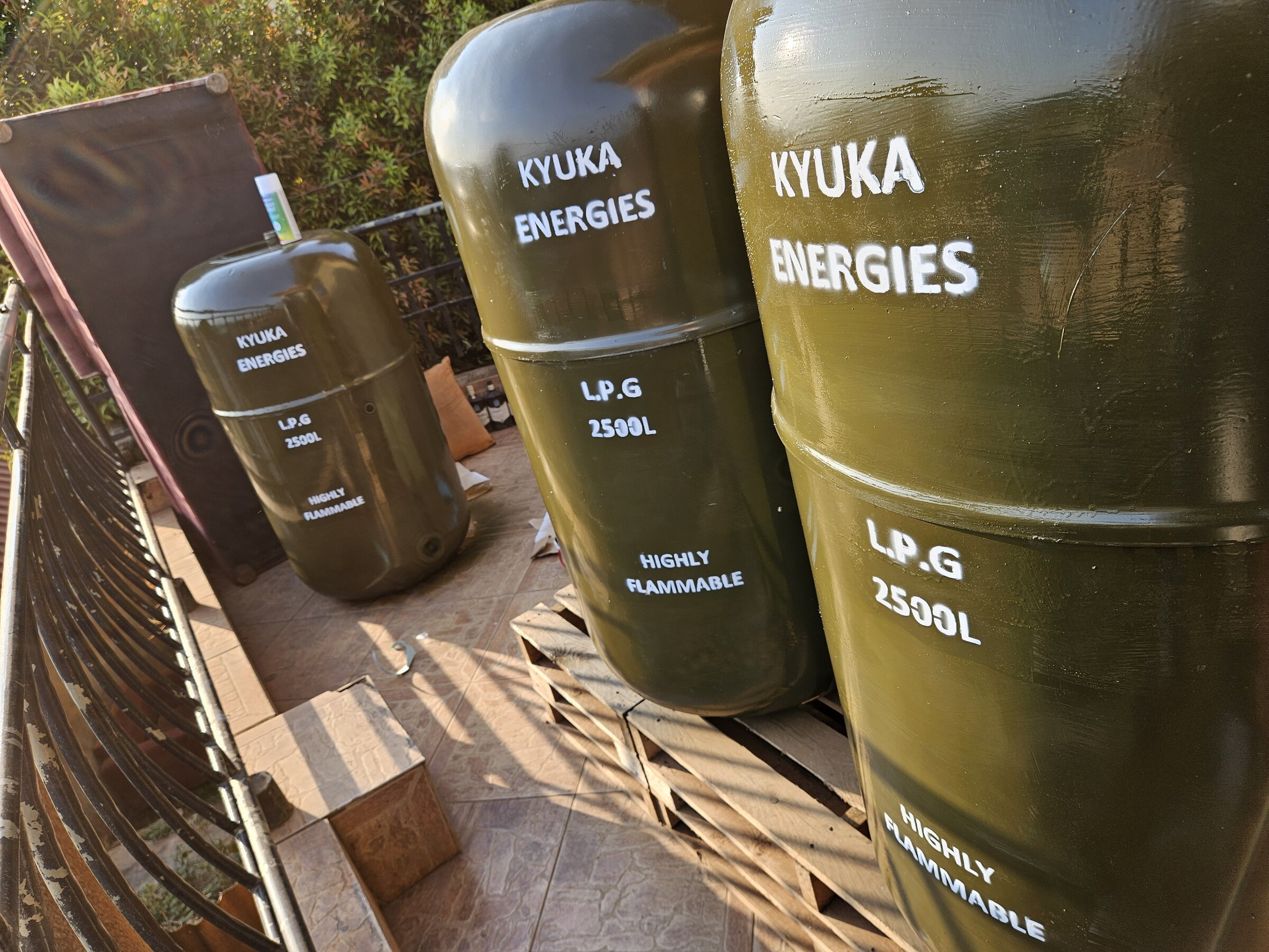 Eco social inclusive impact: 500K tonnes/year recycling target, 10,000 enrolled from current 2,500, 100,000 homes will cook clean, R&D for fuel safety, piloting new regions, 200K litres LPG produced monthly